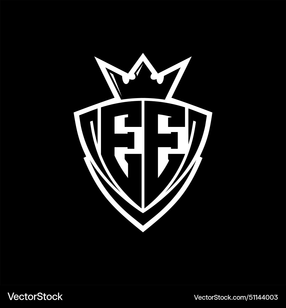Ee letter logo with sharp triangle shield shape Vector Image