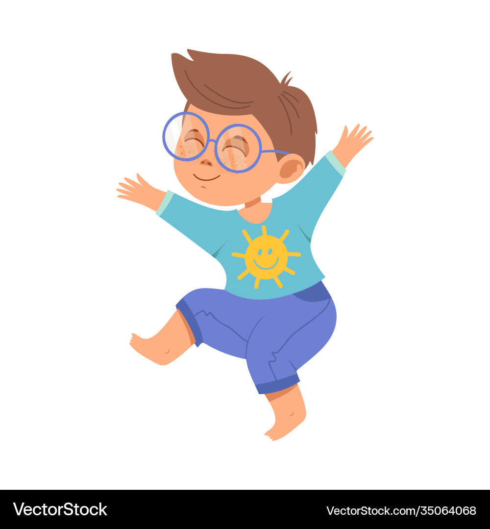 Lustiger Junge mit Frackles tragen Brille springen Lustiger Junge mit Frackles tragen Brille springen vektorbild