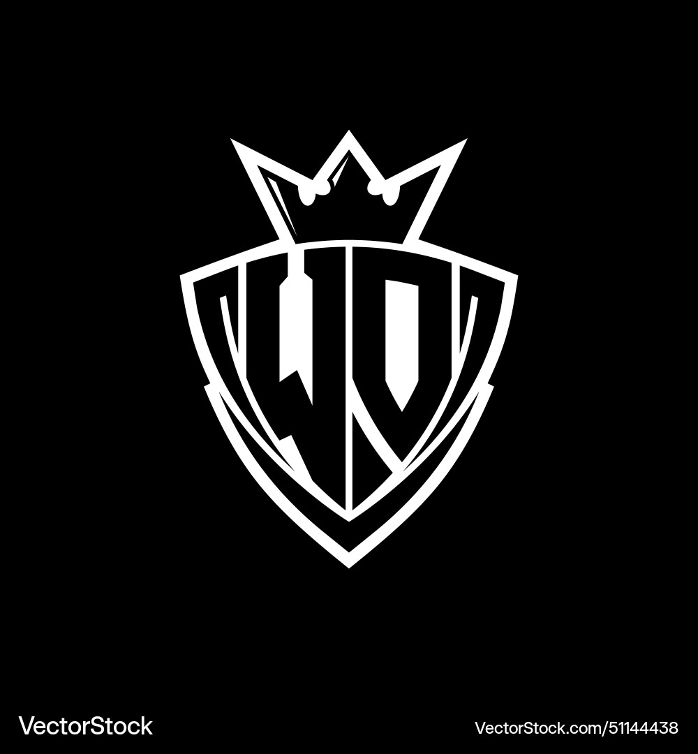 Wo letter logo with sharp triangle shield shape Vector Image