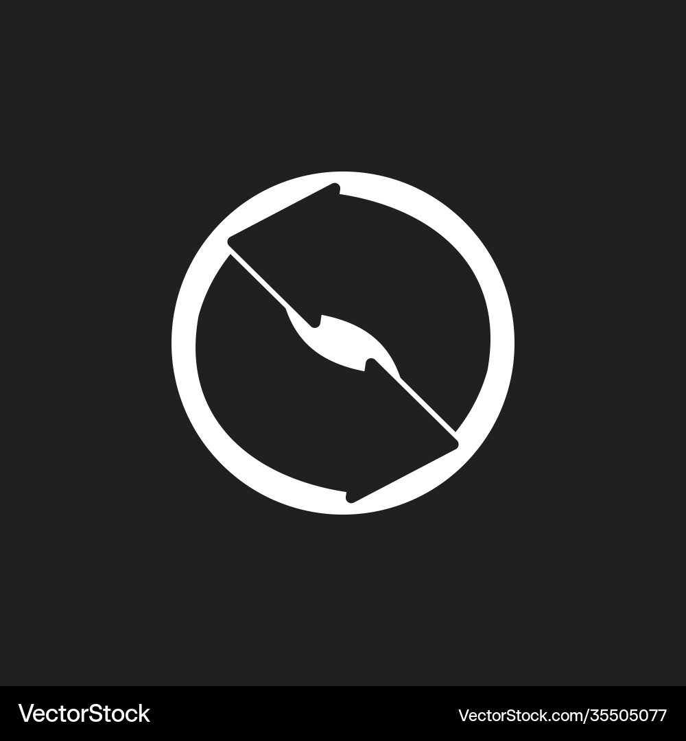 Circle rotate arrow negative space Circle rotate arrow negative space Vector Image