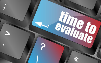 time to evaluate word on computer keyboard vector image