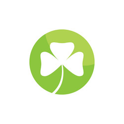 Clover leaf logo Royalty Free Vector Image - VectorStock