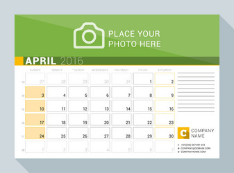 April 2013 calendar Royalty Free Vector Image - VectorStock