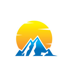Mountain logos Royalty Free Vector Image - VectorStock